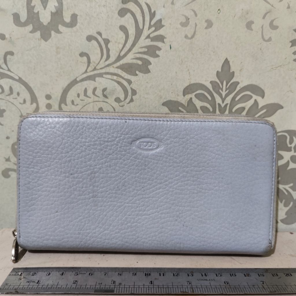 Dompet wanita Tod's preloved