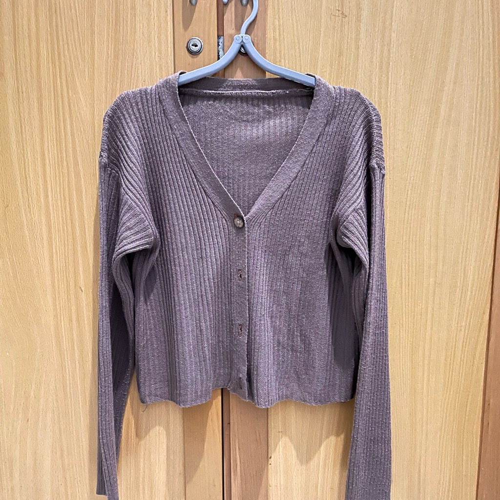 Cardigan Crop Rajut Preloved