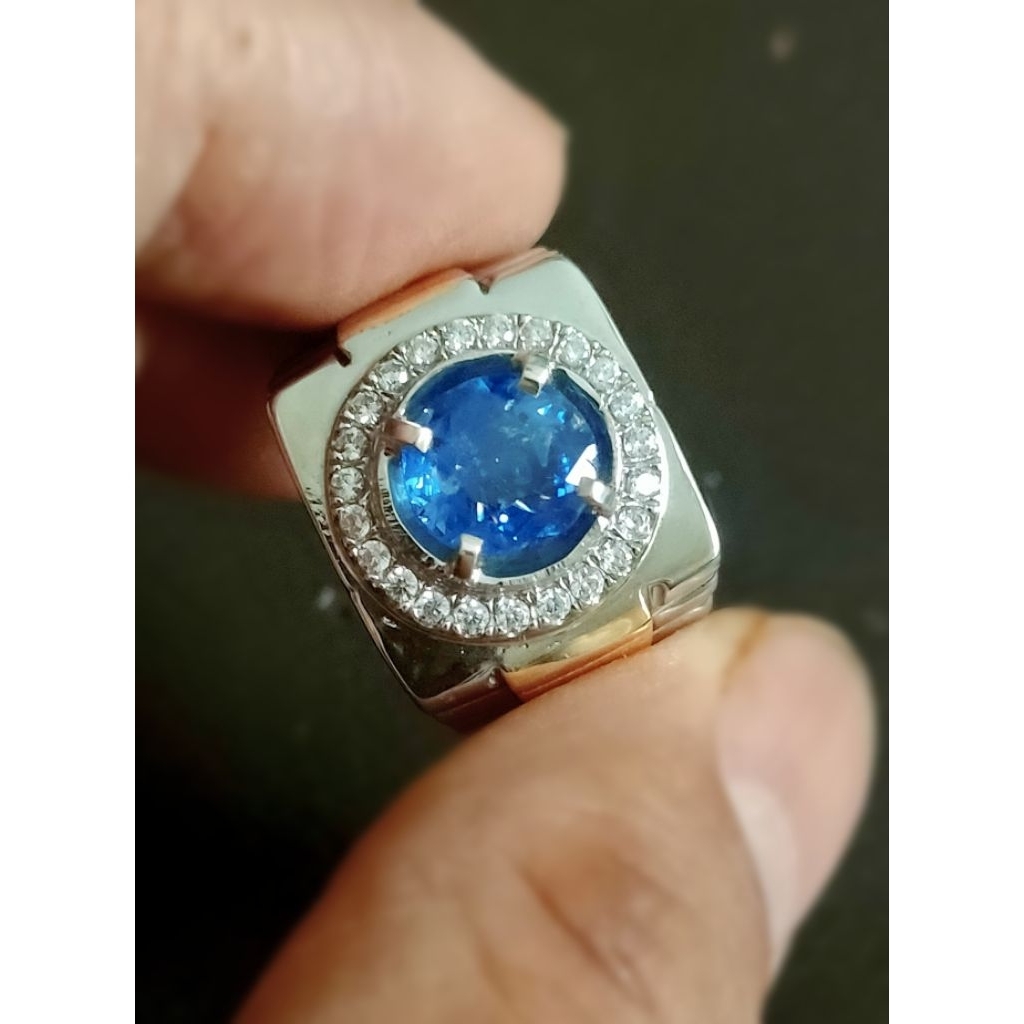 Batu blue sapphire safir Cornflower srilanka NO HEAT