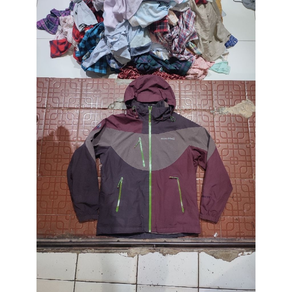 Jaket Mont bell