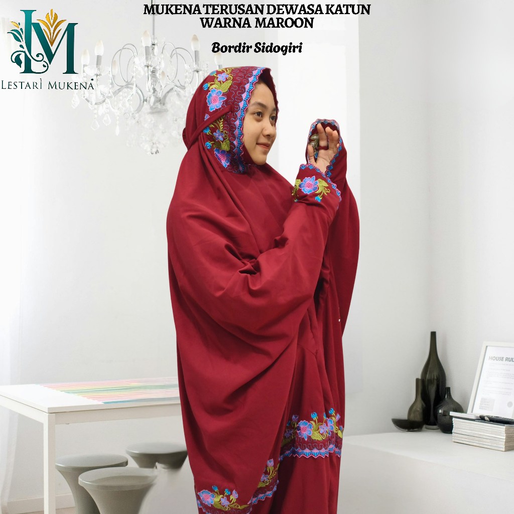 Mukena Terusan Dewasa Katun PolinoWarna Dasar Maroon Motif Bordir Bunga Sidogiri
