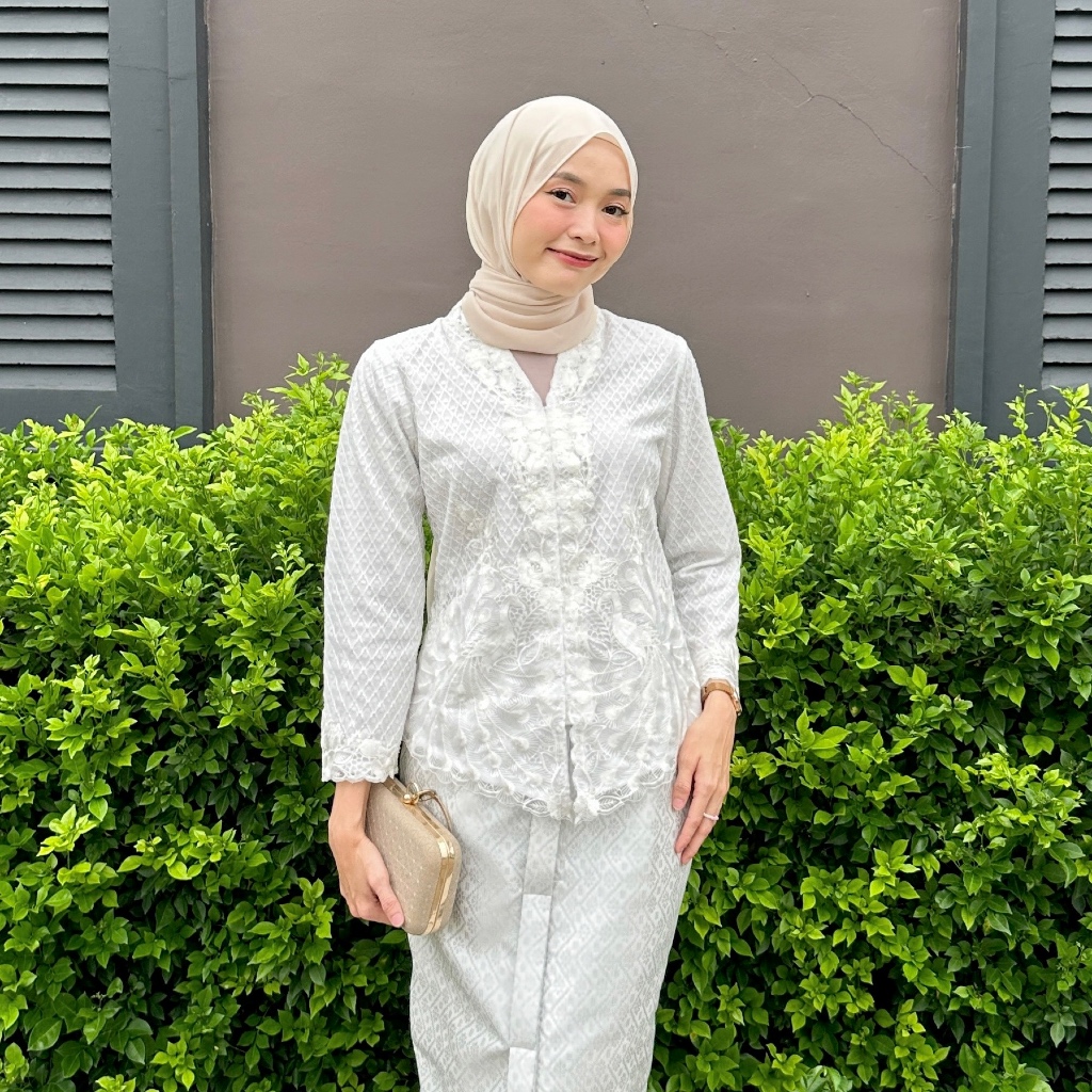 Benangsari Mitha Kebaya Full Broken White Putih Atasan Bordir Encim Nyonya Wanita