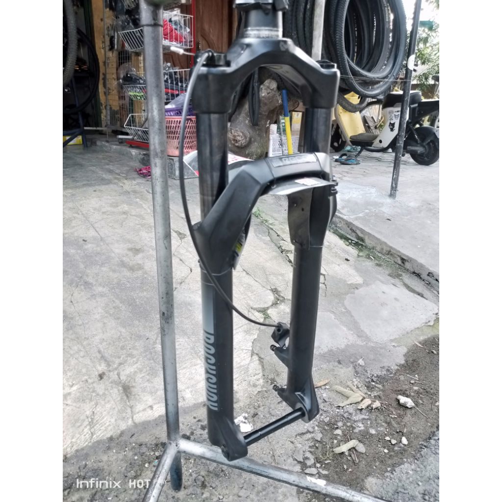 FORSALE FORK ROCKSHOX RECON RL travel 120 mm kondisi bekas 27.5 inch boost TA remote lock Normal