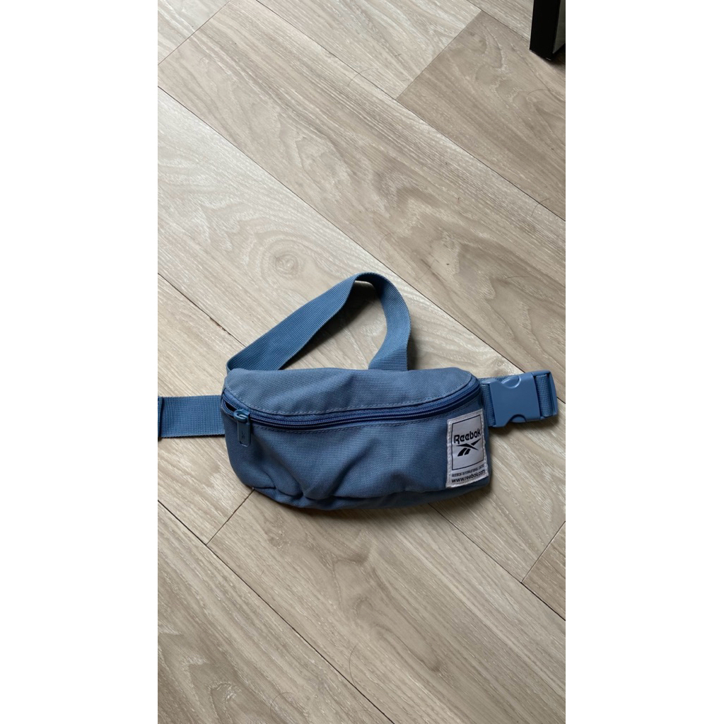 tas selempang reebok