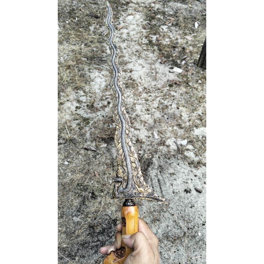 Keriis Pajangan, Nogo Sosro, Kinatah, Sepuh