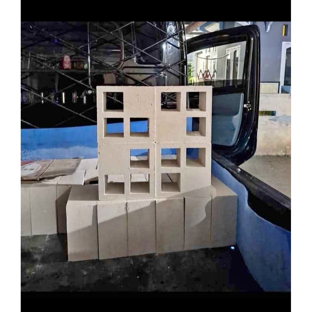Roster Beton Minimalis 20x20 tebal 10 cm Lubang Angin Ventilasi Rumah
