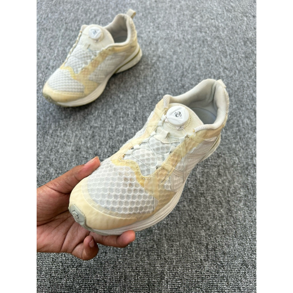 Sepatu Running Descente BOA System Preloved Size 42.5 Insole 27.5