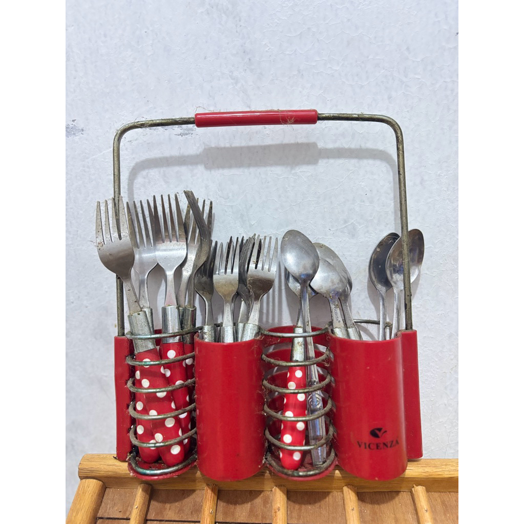 Sendok Vicenza Preloved, Preloved sendok vicenza merah, Sendok Set Sendok Stainless Set Sendok Garpu