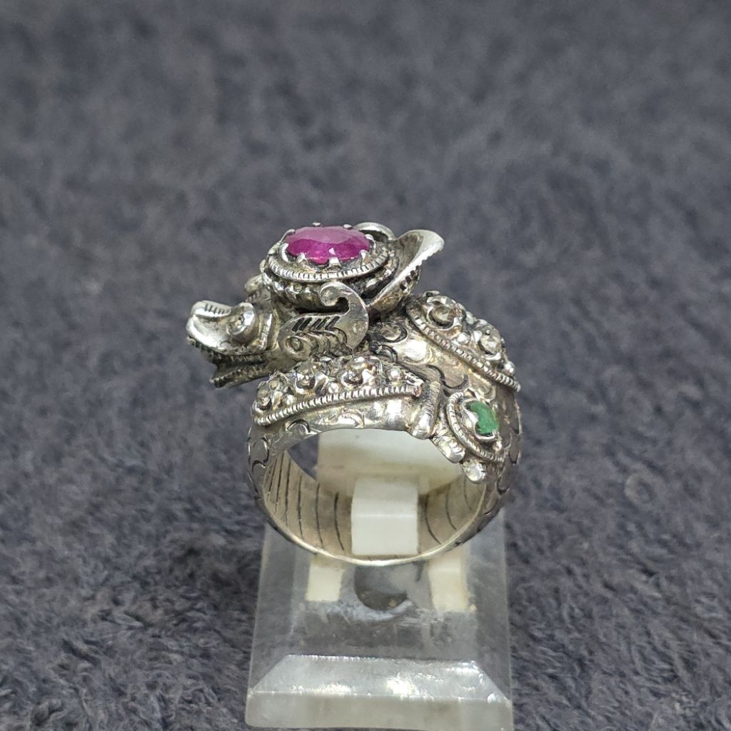 cincin ulan ulan perak nogo rojo / sosro kembang setaman ruby berlian zambrud antik kuno