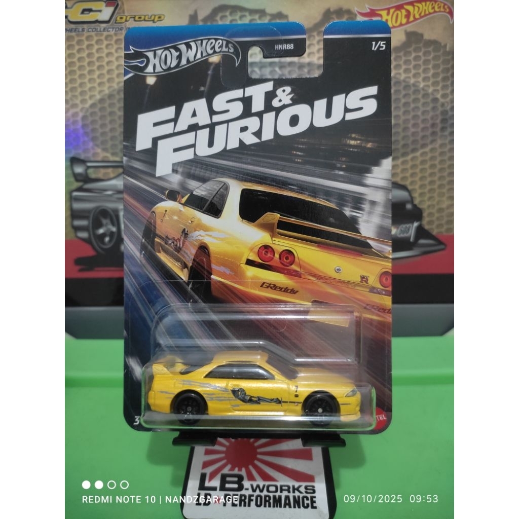Hot Wheels Reguler Nissan Skyline GT-R [BCNR33] Fast & Furious Silver Series Card Damaged/Card Minus