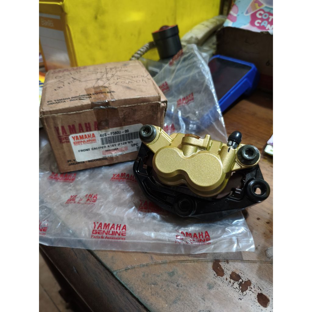 Front Caliper Assy Kaliper Kepala Babi Yamaha FIZR F1ZR 1997 Original NOS 4US-F580U-00