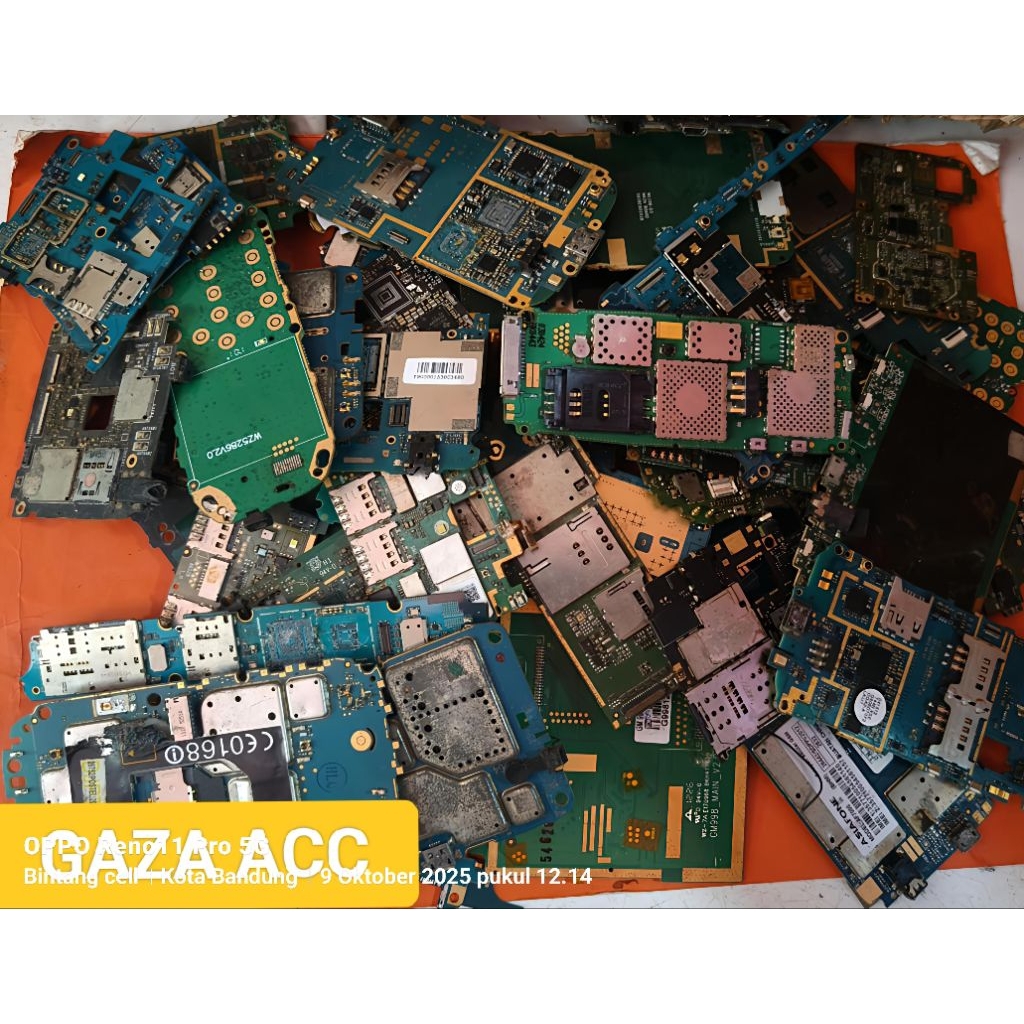 PCB MESIN HP BEKAS UNTUK BAHAN EMAS