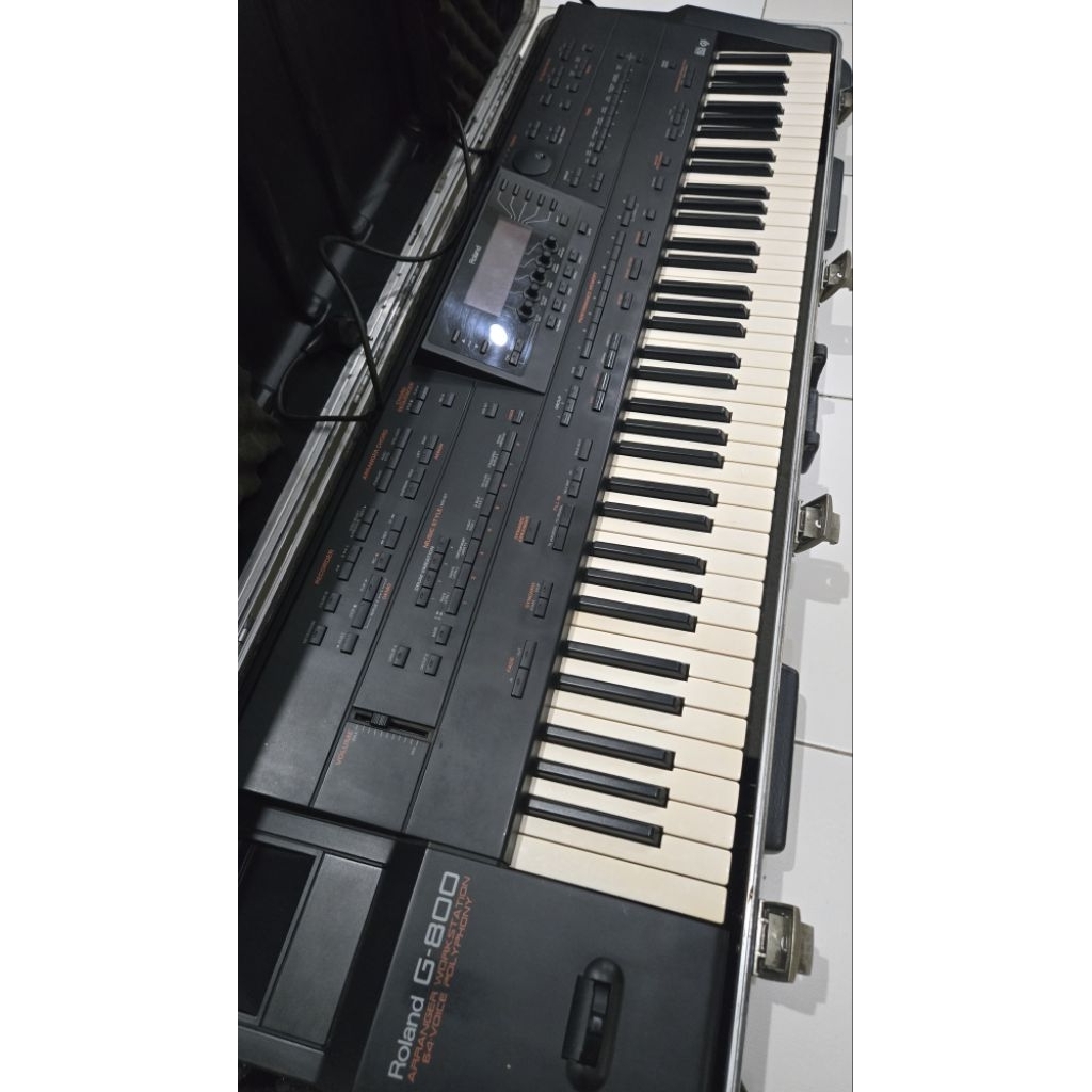 ROLAND G800 Keyboard Arranger Vintage / ROLAND RDG800 ARRANGER WORKSTATION Good Condition Made in It