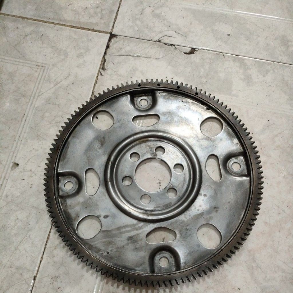 fly wheel gigi gendang matic grand livina evalia