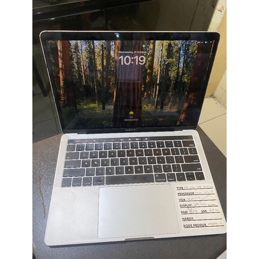 MacBook Pro 2019 Touch Bar (8/256)