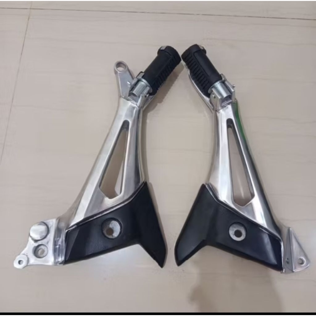 FOTSTEP FOOTSTEP POSTEP POSTEB BOSTEB BOSTEP BASTEP BUSTEP FOSTEP PIJAKAN KAKI BELAKANG HONDA SUPRA 