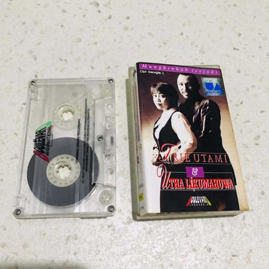 Trie Utami & Utha Likumahua - Mungkinkah Terjadi