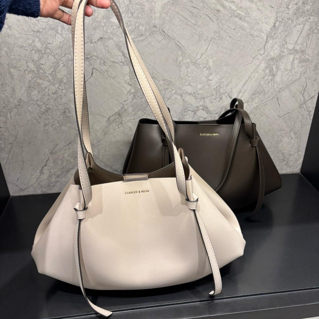 tas totebag calla charles&keith new arrival