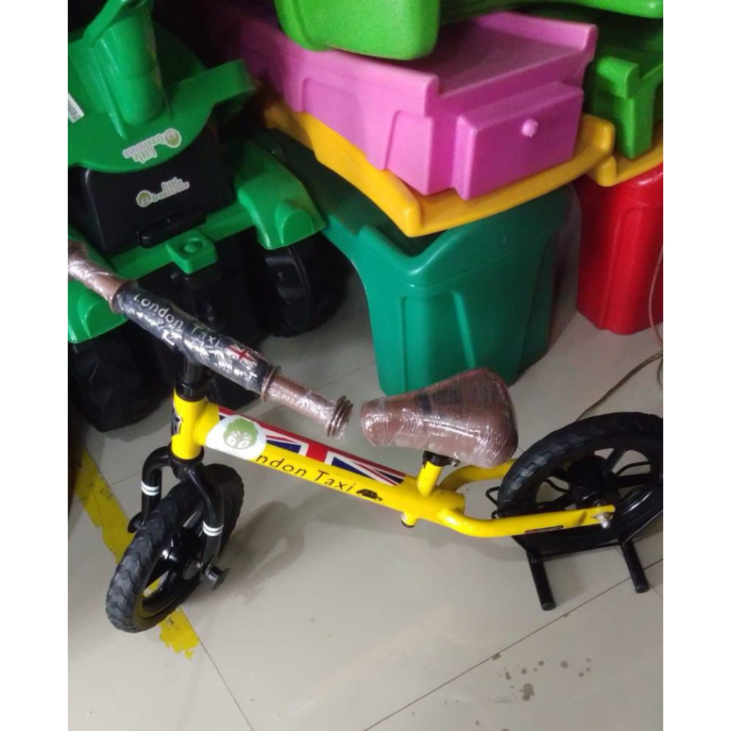 PRELOVED london Taxi - Yellow