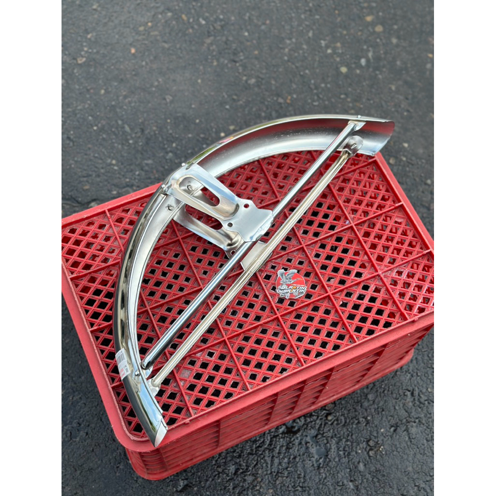 SLEBOR DEPAN CB100 SPAKBOR CB DEPAN Spakbor slebor depan honda s90 cb100 cb125 IMPORT