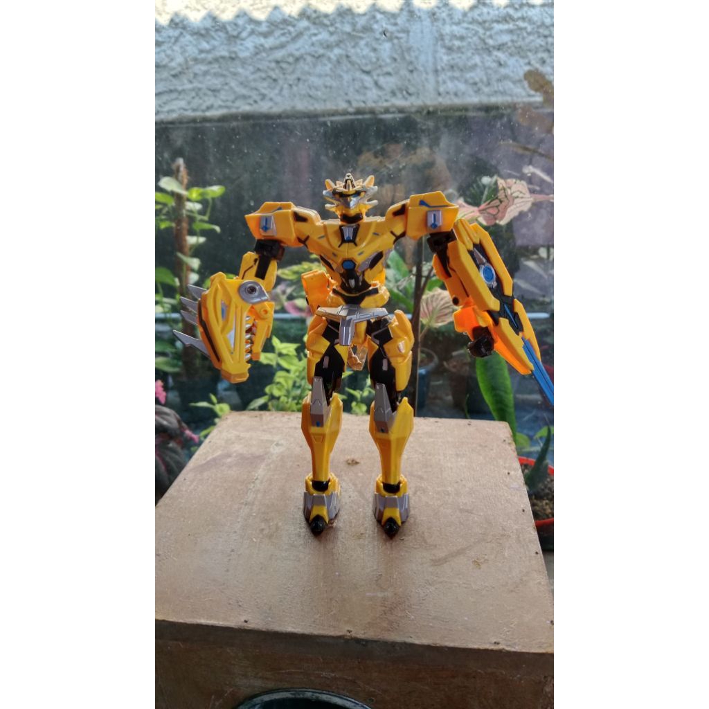 Mainan/pajangan Tarnsformer-Dragon Force x 2 ultraman power dinosaurus Transformer