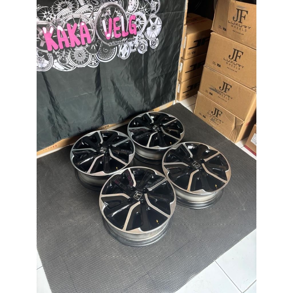 Velg oem Mobillio R15 pcd 4x100