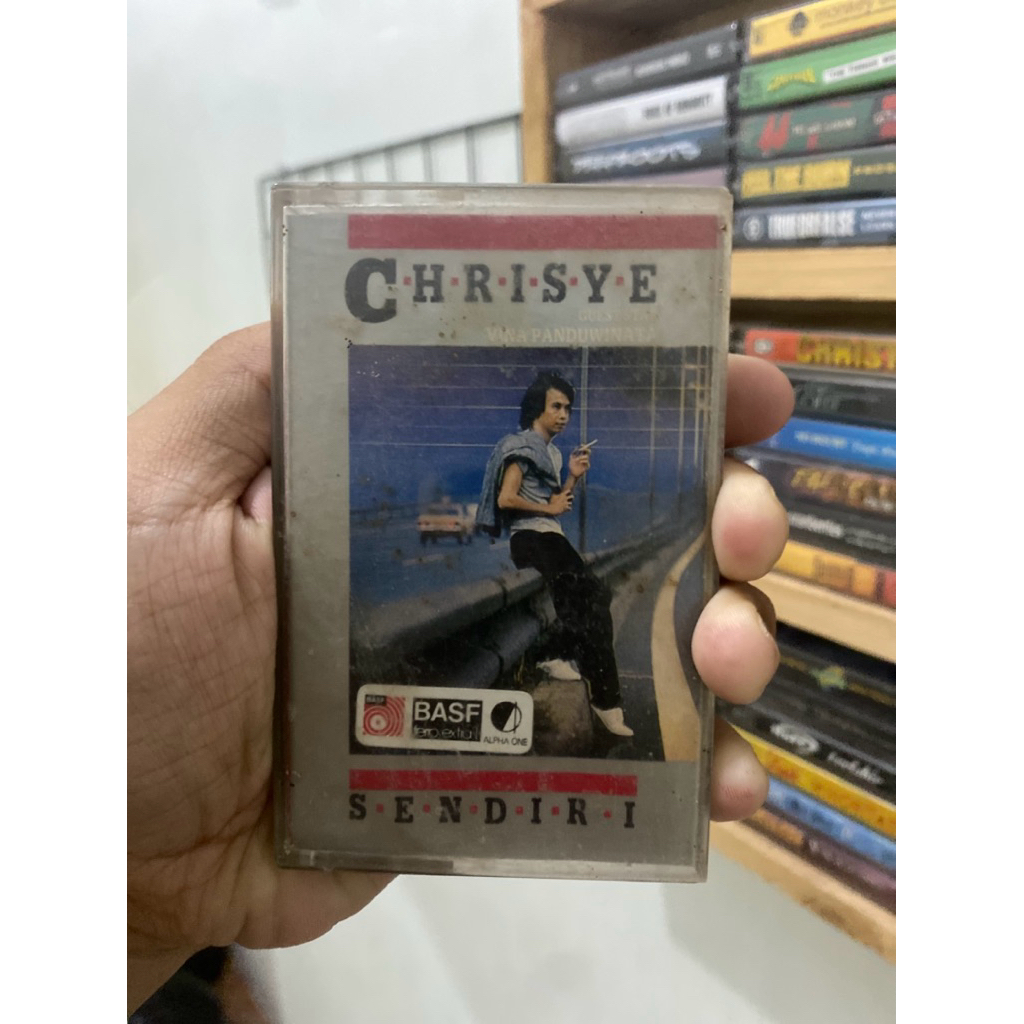 Kaset Pita Chrisye