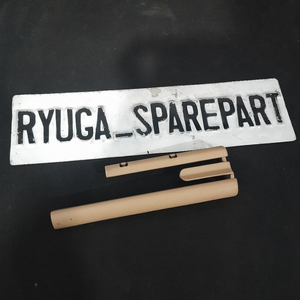Cover Rail End Jok Depan KANAN Original Beige E38 E39