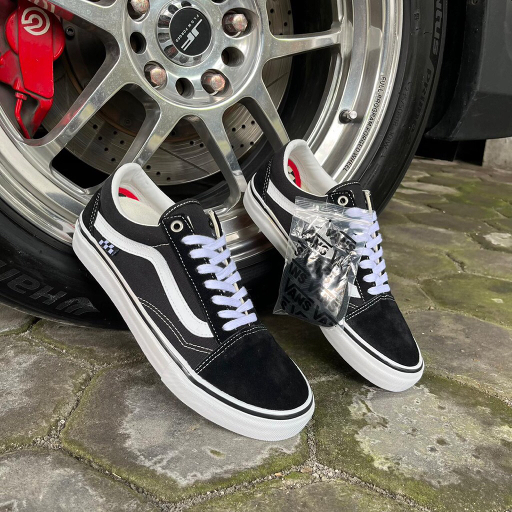VANS OS SKATEBOARDING PRO BLACK WHITE ORIGINAL MURAH PROMO UNDER RETAIL BNIB FREE PAPERBAG