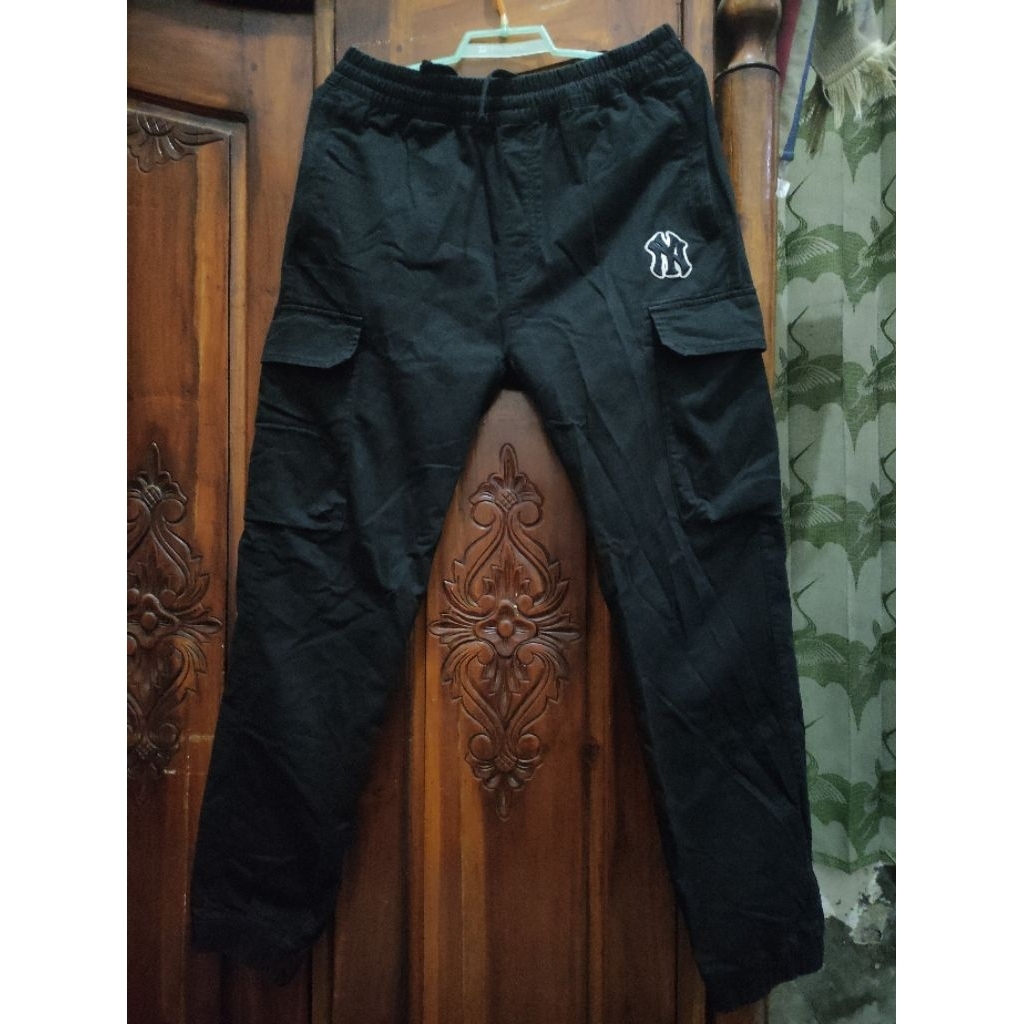 Celana Kargo jogger MLB