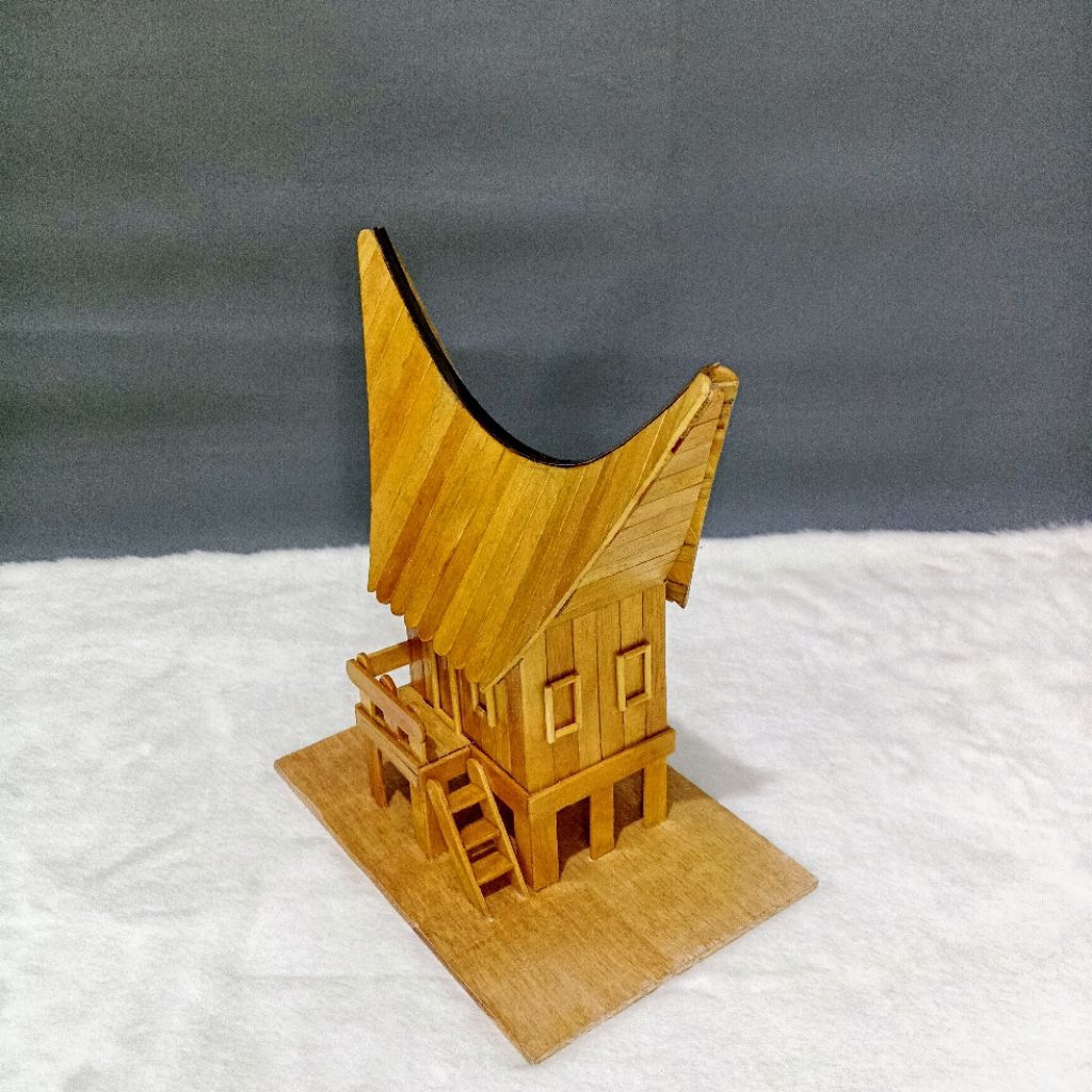 Miniatur Rumah Adat Tongkonan Rumah adat Toraja khas Sulawesi selatan