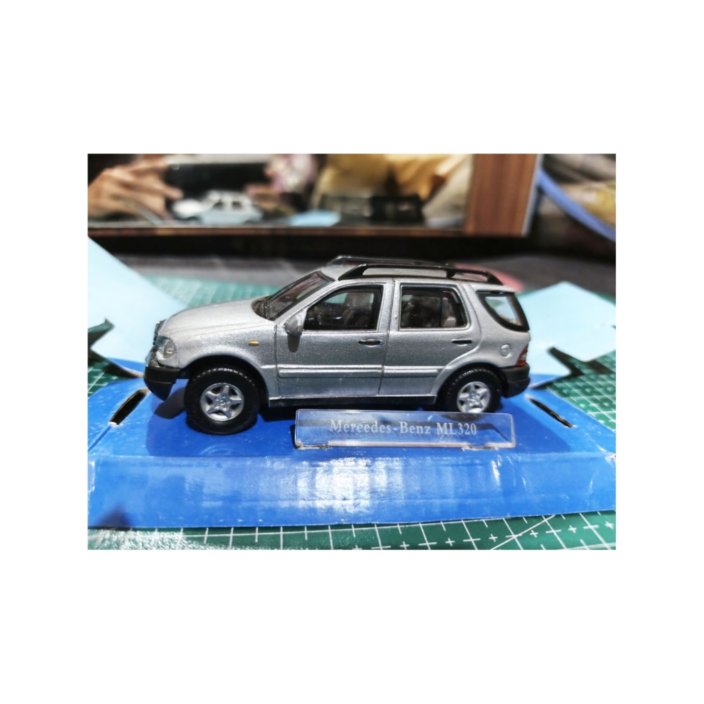 Cararama-Hongwell Toy Diecast Mercedes-Benz ML 320 scale 1:43
