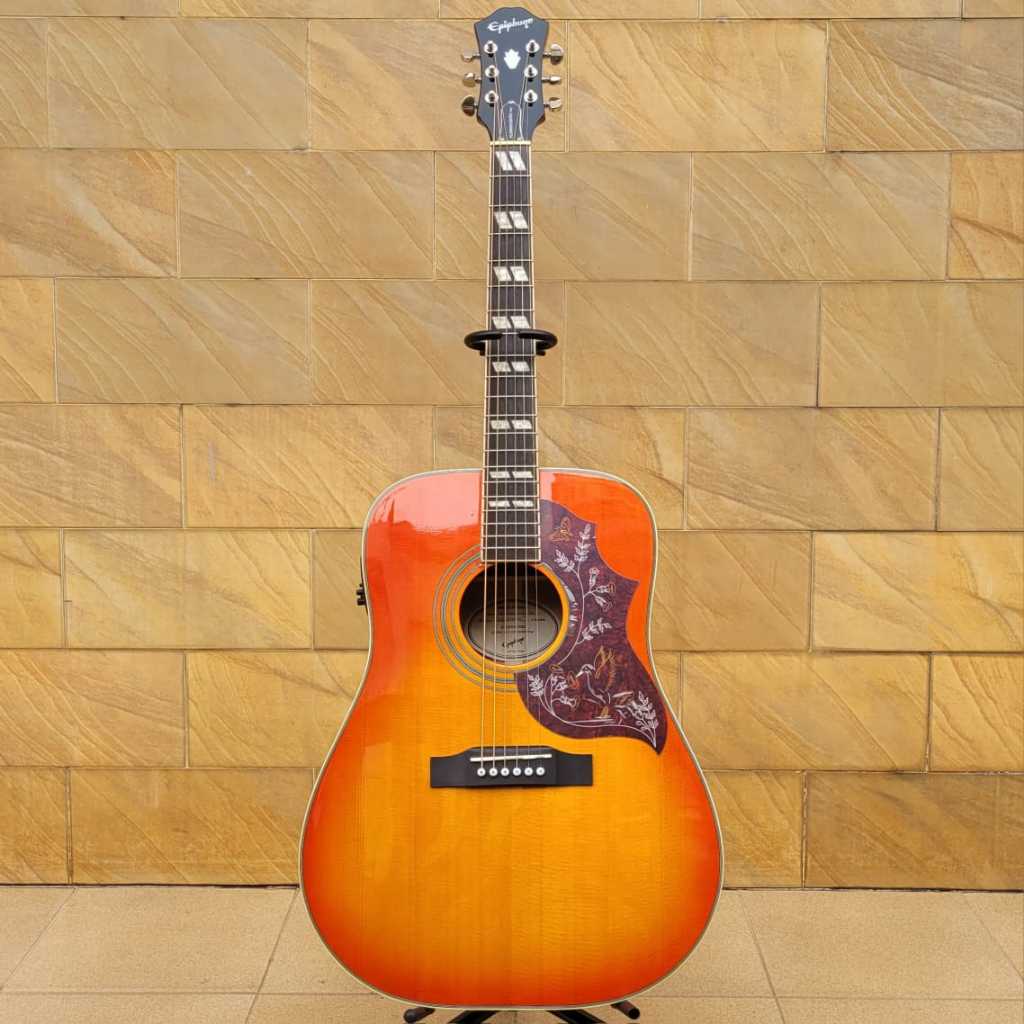 Gitar Akustik Elektrik EPIPHONE HUMMINGBIRD PRO FC / EPIPHONE HUMMINGBIRD PRO FADED CHERRY SUNBURST 