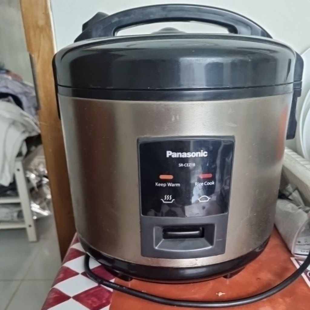 Rice Cooker Panasonic 1.8L / Magic Com Panasonic 1.8L PRELOVED