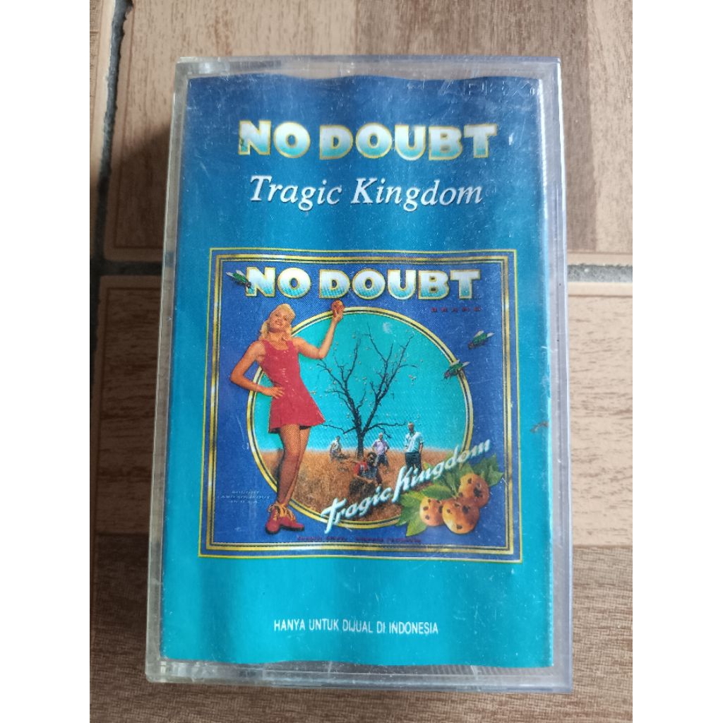 kaset pita NO DOUBT "tragic kingdom"