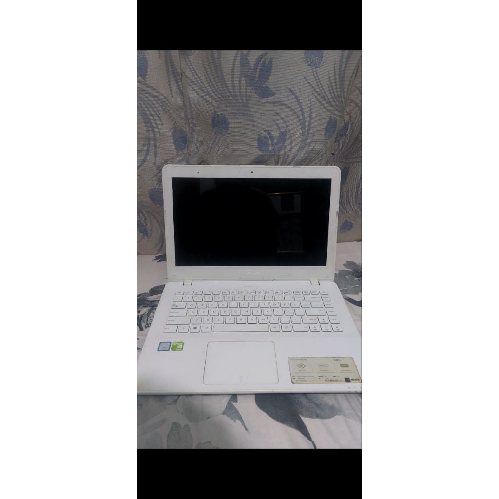 Laptop ASUS VivoBook A442U (Second/bekas)