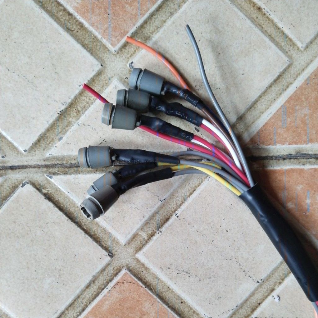 Kabel Indikator Speedo Vespa Exclusive