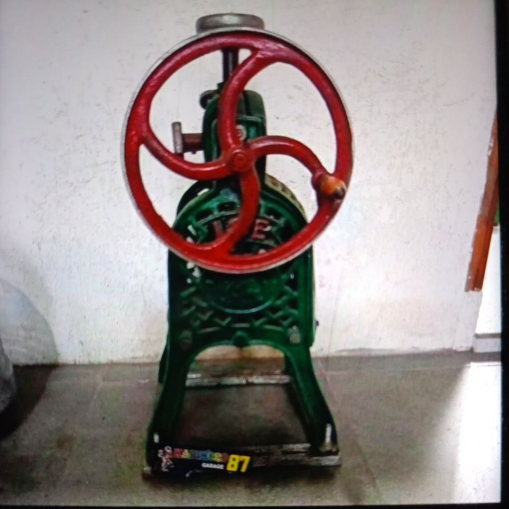 mesin serut es manual