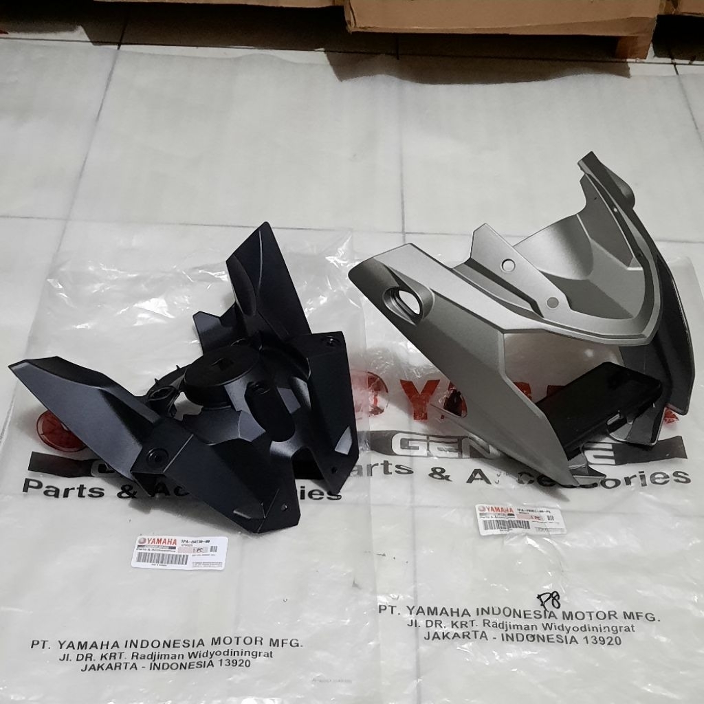 COVER BATOK LAMPU DEPAN VIXION NEW NVL GOLD ASLI ORI YAMAHA 1PA F8351-P8 1PA-H4130-00