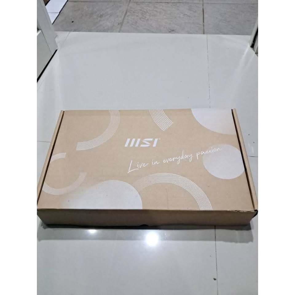 Box Kardus Laptop MSI Modern 14 i7 Gen 11