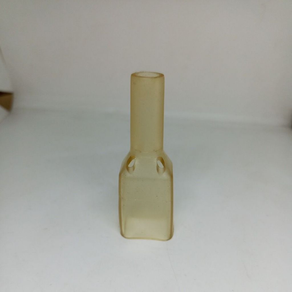 karet pelindung soket kabel motor karet pengaman soket kabel motor