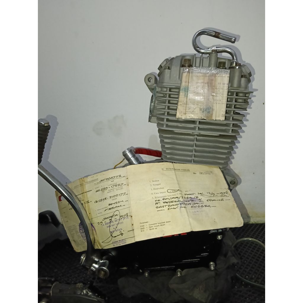 Mesin dan dokumen cb125se