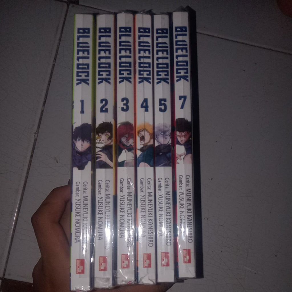 komik blue lock set 1-7(missing vol 6)