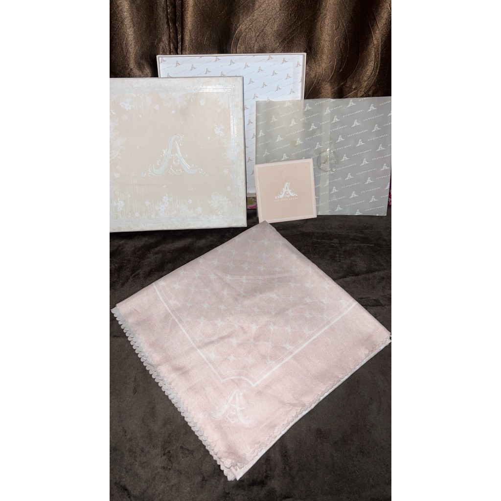 Preloved Scarf Monogram Signature By Ayu Dyah Andari warna PEACH