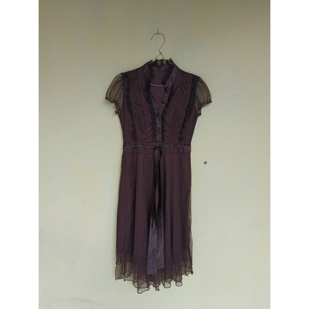 Dress warna coklat renda pinggang kerut