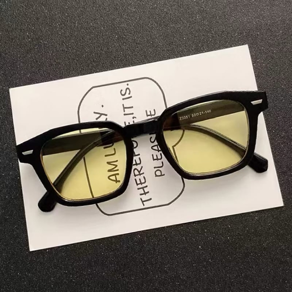 kacamata lensa kuning