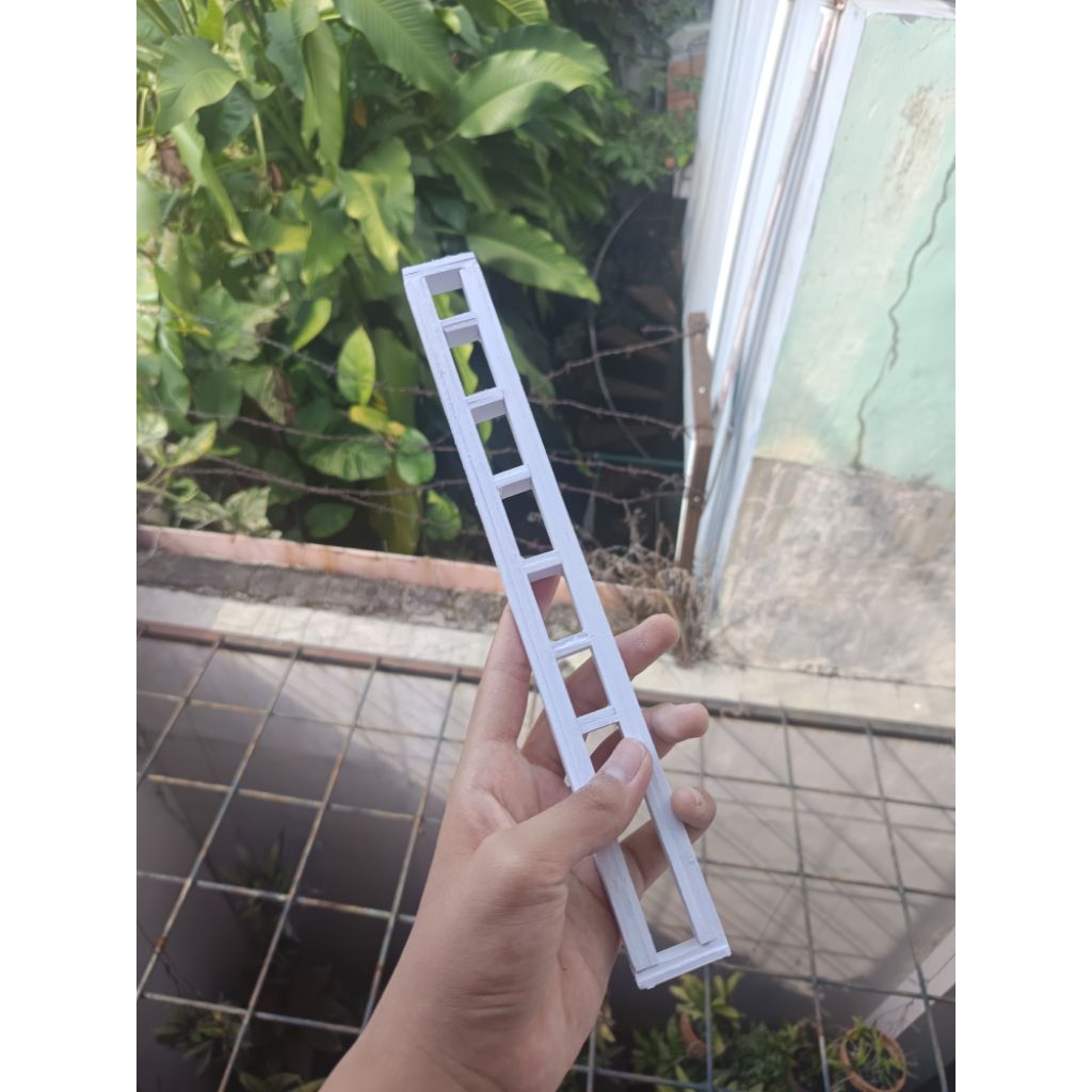 Rangka Miniatur Truck Plastik