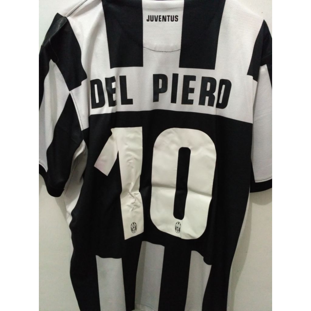 Jersey Juventus home musim 2012-2013