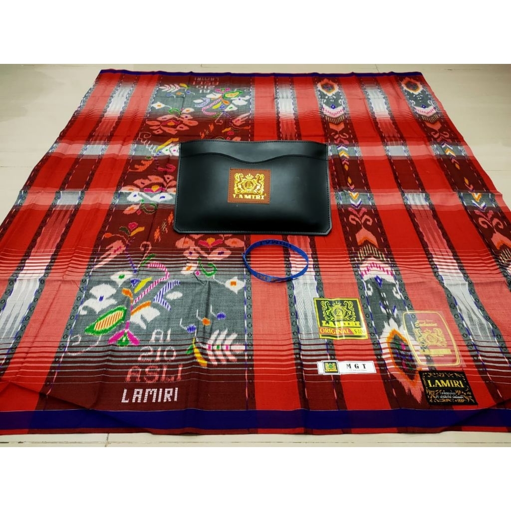 sarung tenun Lamiri ful sutra basah