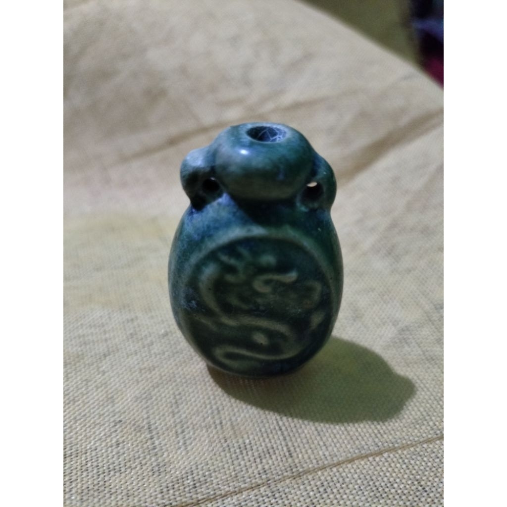 Buli buli guci antik keramik naga hijau celadon temuan